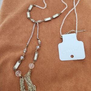 Elegant Gold and Cream Necklace